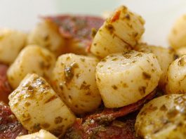 Apple-Mango Scallops