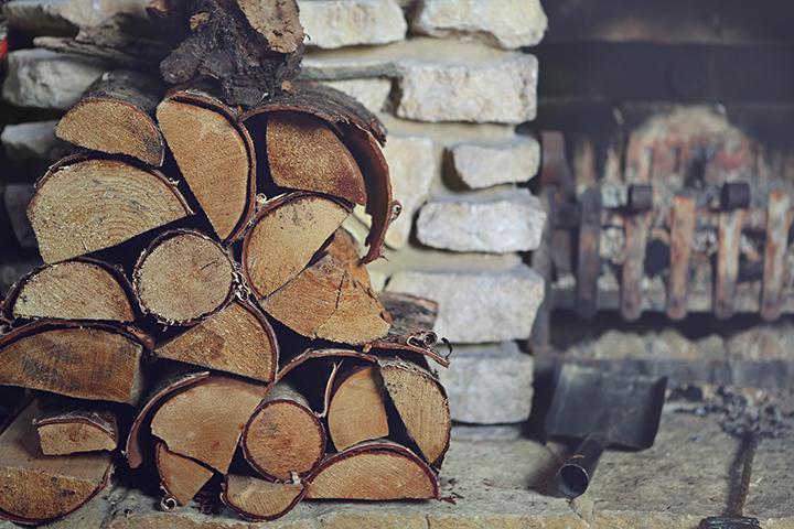 What's the Easiest Way to Split Logs? - Direct Stoves