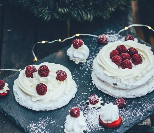 Raspberry chocolate torte