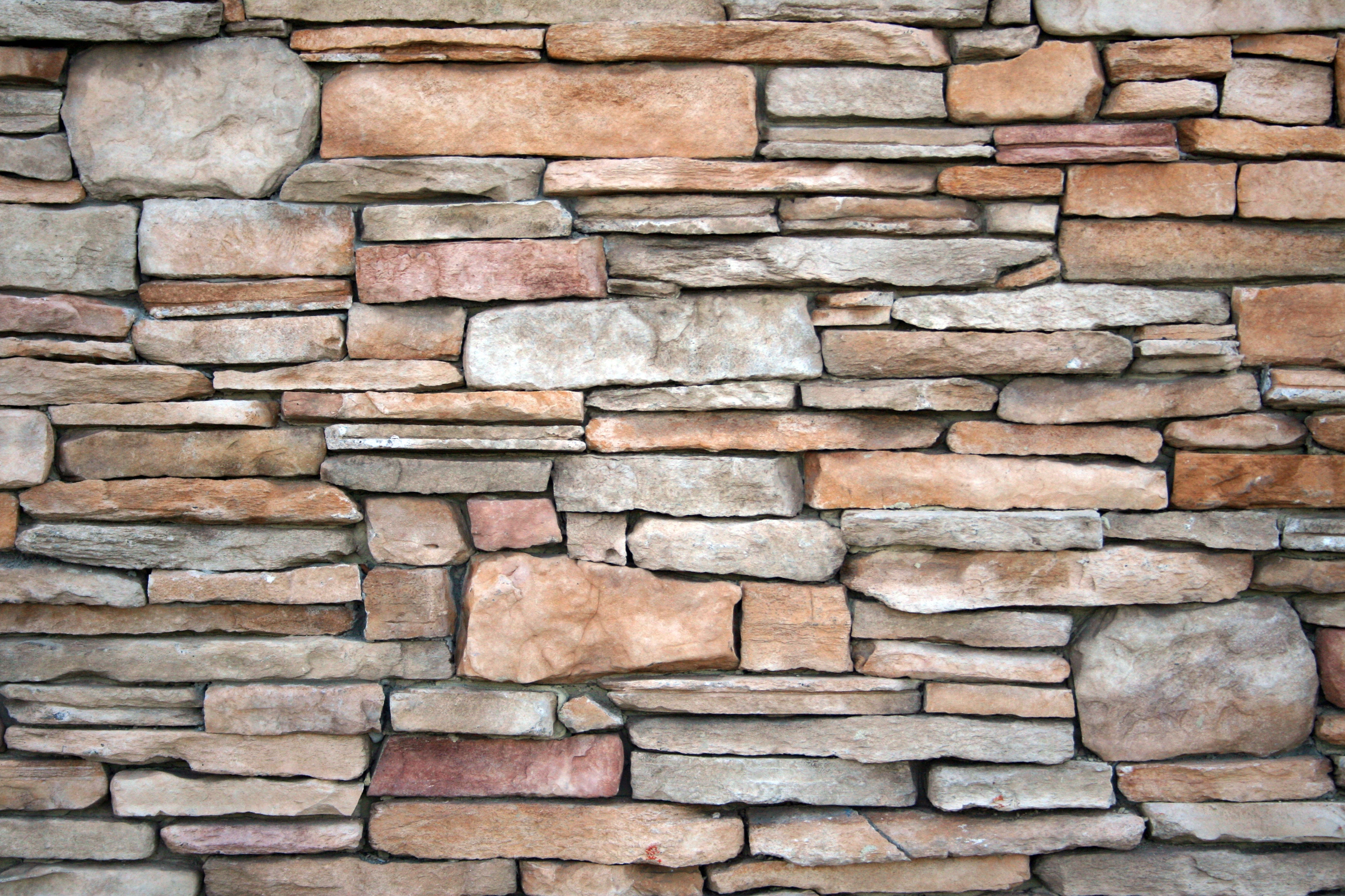 stones detail in a kitchen wall