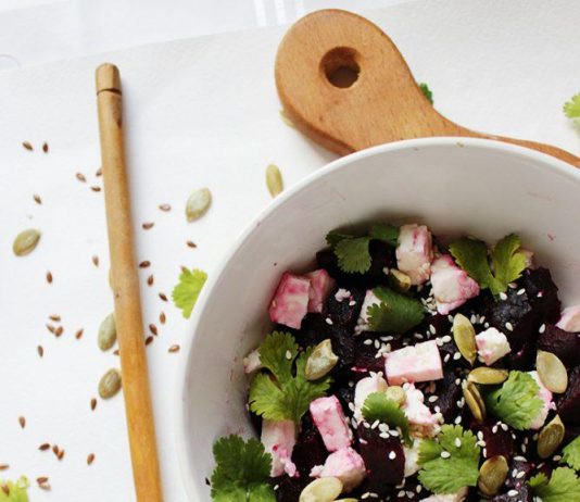 Vegetable Salad with Yogurt Dressing