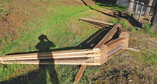 gambrel trusses for the bunkhouse roof