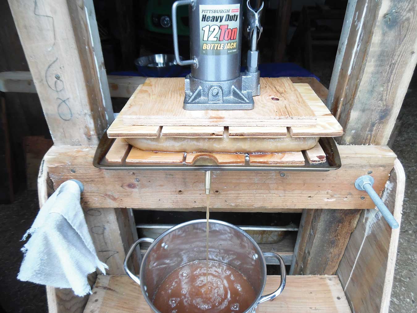 using the homemade press for cider
