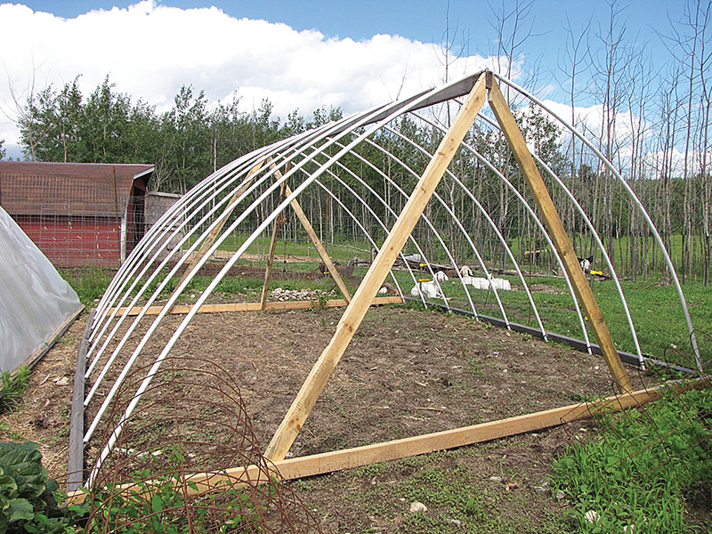 Diy Hoop House Greenhouse How To Build A Retractable Hoop House Greenhouse Your Projects Obn diy-hoop-house-greenhouse-how-to-build-a-retractable-hoop-house-greenhouse-your-projects-obn