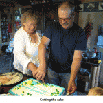 Cutting-cake